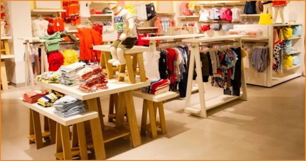 Ζητείται πωλήτρια παιδικών ενδυμάτων για πλήρη απασχόληση