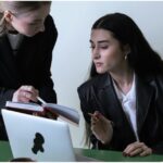 Ζητούνται κοπέλες για τη γραμματειακή υποστήριξη ιατρείου πλαστική χειρουργικής