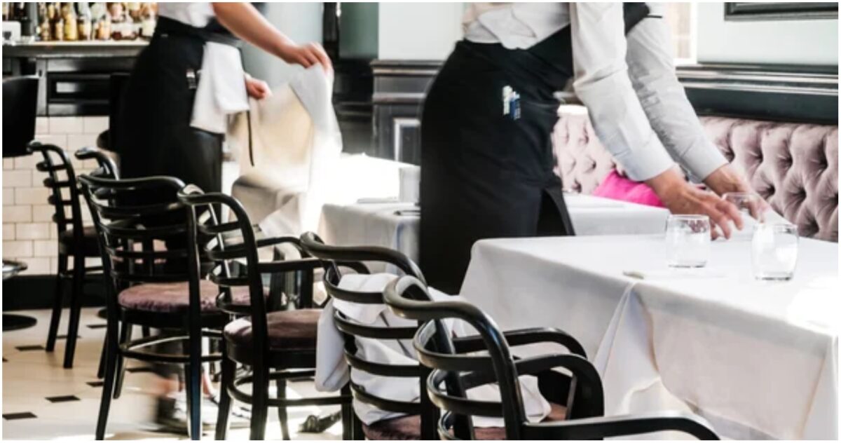 Το ξενοδοχείο Hyatt Regency αναζητά έκτακτους σερβιτόρους