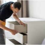 Κατάστημα επίπλων αναζητά υπάλληλο για μεταφορά & τοποθέτηση επίπλων