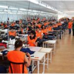 Βιομηχανία ετοίμων ενδυμάτων ζητά βοηθό κοπτηρίου & εργάτες συσκευασίας & γενικών καθηκόντων