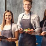 Σερβιτόρες & σερβιτόροι ζητούνται από γνωστό κεντρικό ψητοπωλείο