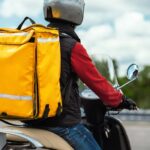 Αλυσίδα εστίασης ζητά διανομείς για μερική απασχόληση