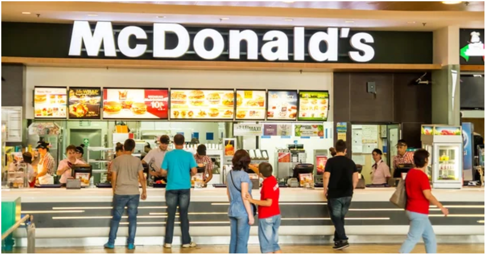 Προσωπικό ζητείται από τα McDonald’s σε διάφορες πόλεις