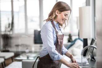 Λαντζιέρα ή λαντζιέρης ζητείται από ψαροταβέρνα