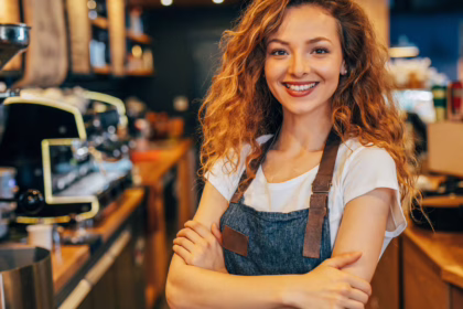 Barista/ταμίας ζητείται από κατάστημα γνωστής αλυσίδας ψιλικών & εστίασης – καφέ