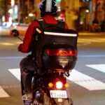 Από κατάστημα καφέ ζητείται διανομέας για πρωινή ή απογευματινή απασχόληση