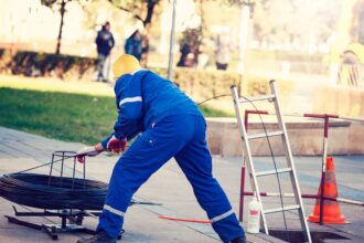 Εργάτες χωματουργικών εργασιών ζητούνται από εταιρεία κατασκευής δικτύων οπτικών ινών