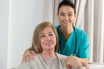 Γυναίκα ζητείται για φροντίδα κυρίας & ελαφριές οικιακές δουλειές (Μερική απασχόληση)