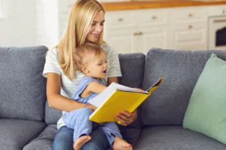Babysitter ζητείται για δημιουργική απασχόληση & δουλειές γύρω από το παιδί (Part-time)