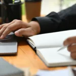 Ζητείται υπάλληλος από γραφείο τελετών για πλήρη ή μερική απασχόληση