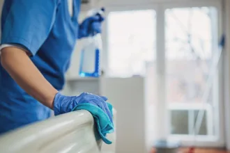 Ιδιωτική κλινική αναζητά καθαρίστρια