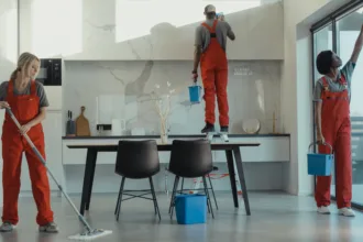 Προσωπικό καθαριότητας ζητείται από εταιρεία που αναλαμβάνει έργα δημοσίου