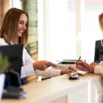 Ζητείται προσωπικό για την θέση της βραδινής reception
