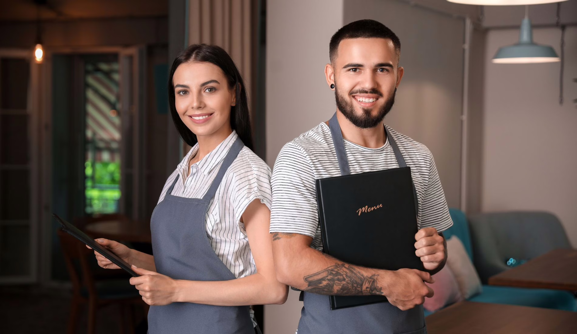 Σερβιτόρες & σερβιτόροι ζητούνται από μεζεδοπωλείο για μερική απασχόληση