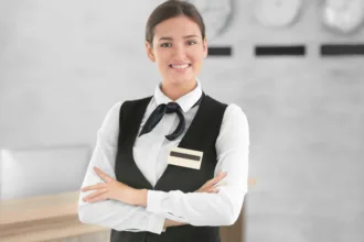 Υπάλληλος υποδοχής & εξυπηρέτησης πελατών ζητείται από εστιατόριο