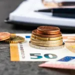 Ελάχιστο Εγγυημένο Εισόδημα: Γιατί τον Ιούλιο θα πληρωθούν ελάχιστοι τις αυξήσεις