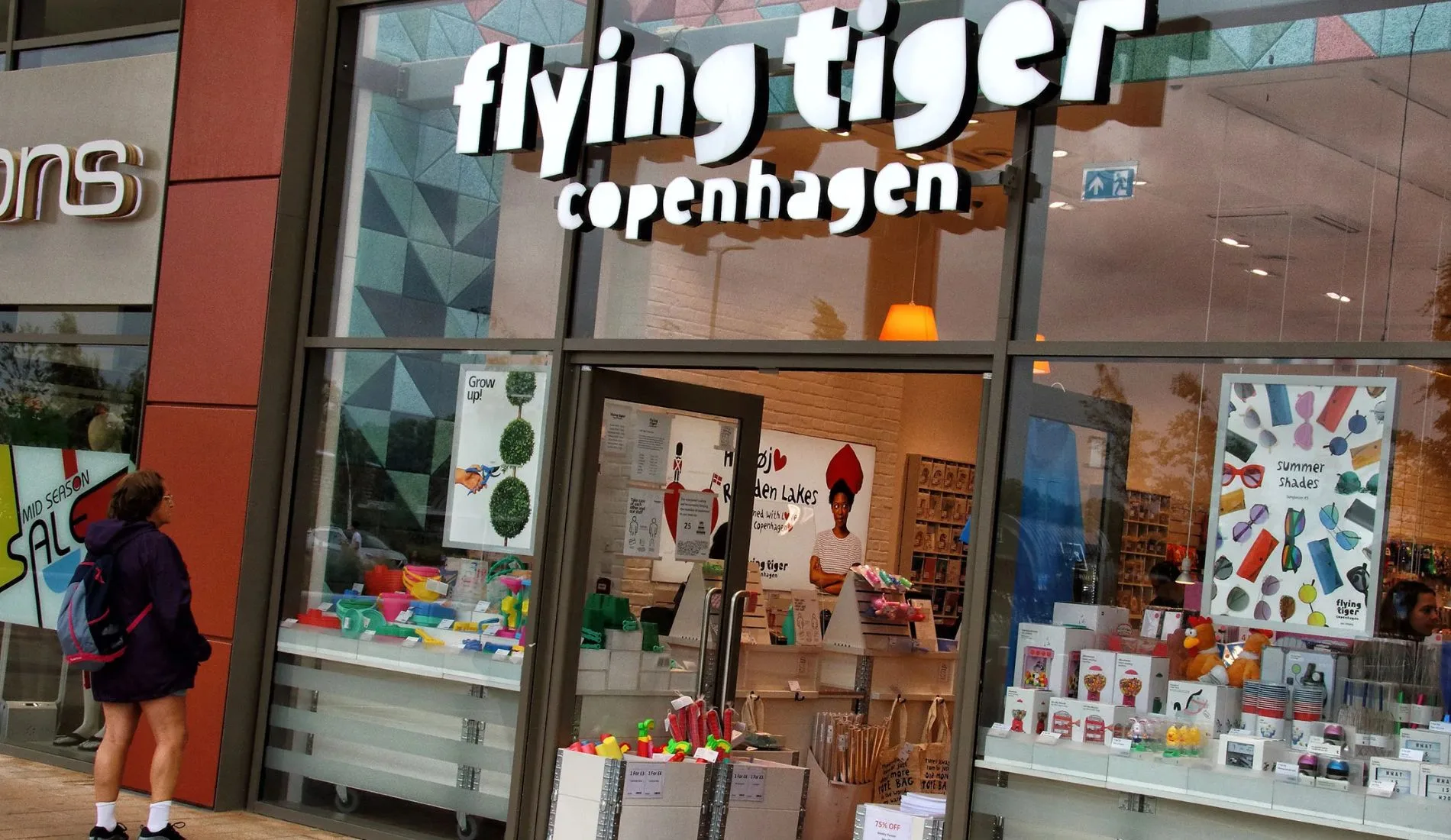 Η Flying Tiger ζητά πωλητές & πωλήτριες μερικής απασχόλησης για τα καταστήματά της