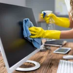 Εταιρεία καθαρισμού επαγγελματικών χώρων αναζητά καθαρίστριες (Τρίωρη απασχόληση)