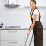 Καθαρίστρια πλήρους απασχόλησης ζητείται από ψητοπωλείο