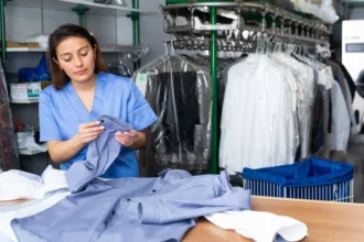 Υπεύθυνη καταστήματος ζητείται από γνωστό καθαριστήριο
