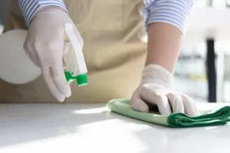 Καθαρίστρια ζητείται από Διαιτολογικό Κέντρο για μερική απασχόληση