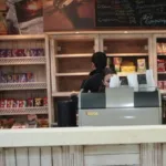 Υπάλληλος κυλικείου ζητείται από ιδιωτική κλινική