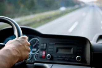 Δυο οδηγοί Δ' κατηγορίας ζητούνται για μεταφορά πληρωμάτων μεταξύ αεροδρομίου & ξενοδοχείου