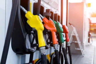 Προσωπικό ζητείται από πρατήριο υγρών καυσίμων για αντλίες & πλυντήριο