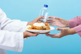 Τραπεζοκόμοι & νοσηλευτικό προσωπικό ζητούνται από κέντρο αποκατάστασης
