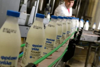 Νέες θέσεις από την γαλακτοβιομηχανία Φάρμα Κουκάκη - Δείτε τις ειδικότητες