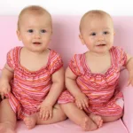 Babysitter ζητείται για να φροντίζει δίδυμα μωρά