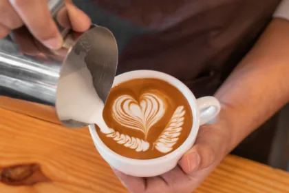 Barista ζητείται για εξυπηρέτηση κυλικείων και βαγονιών στις αμαξοστοιχίες ΟΣΕ