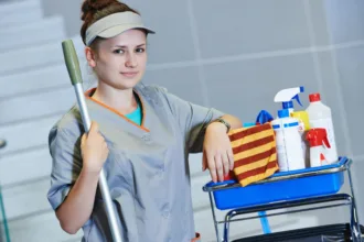 Καθαρίστριες ζητούνται από τα αρτοζαχαροπλαστεία Bread Factory