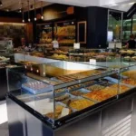 Πωλήτριες με γνώση καφέ ζητούνται από τα καταστήματα Ragoussis Bakery