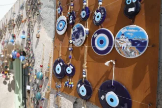 Πωλήτρια ζητείται από κεντρικό κατάστημα σουβενίρ (Part time)