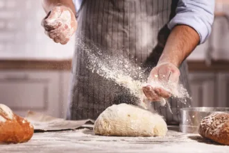 Αρτοποιός & ζαχαροπλάστης ζητείται για πλήρη & μερική απασχόληση