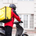 Διανομέας με δικό του μηχανάκι ζητείται από ψητοπωλείο