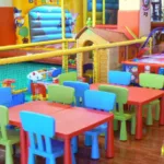 Κοπέλα ζητείται από παιδότοπο για τριήμερη απασχόληση