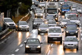 ΑΑΔΕ: Ειδοποιητήρια για απλήρωτα τέλη κυκλοφορίας του 2020 - Τι πρέπει να ξέρουν οι οδηγοί