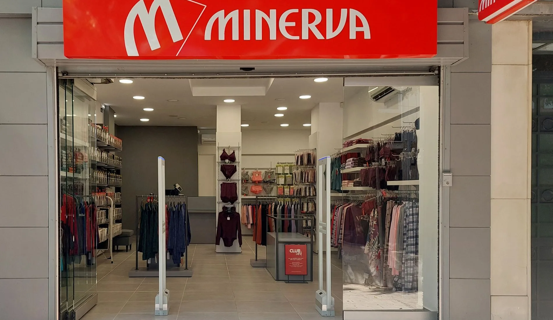 Πωλήτρια ζητείται για κατάστημα της Minerva