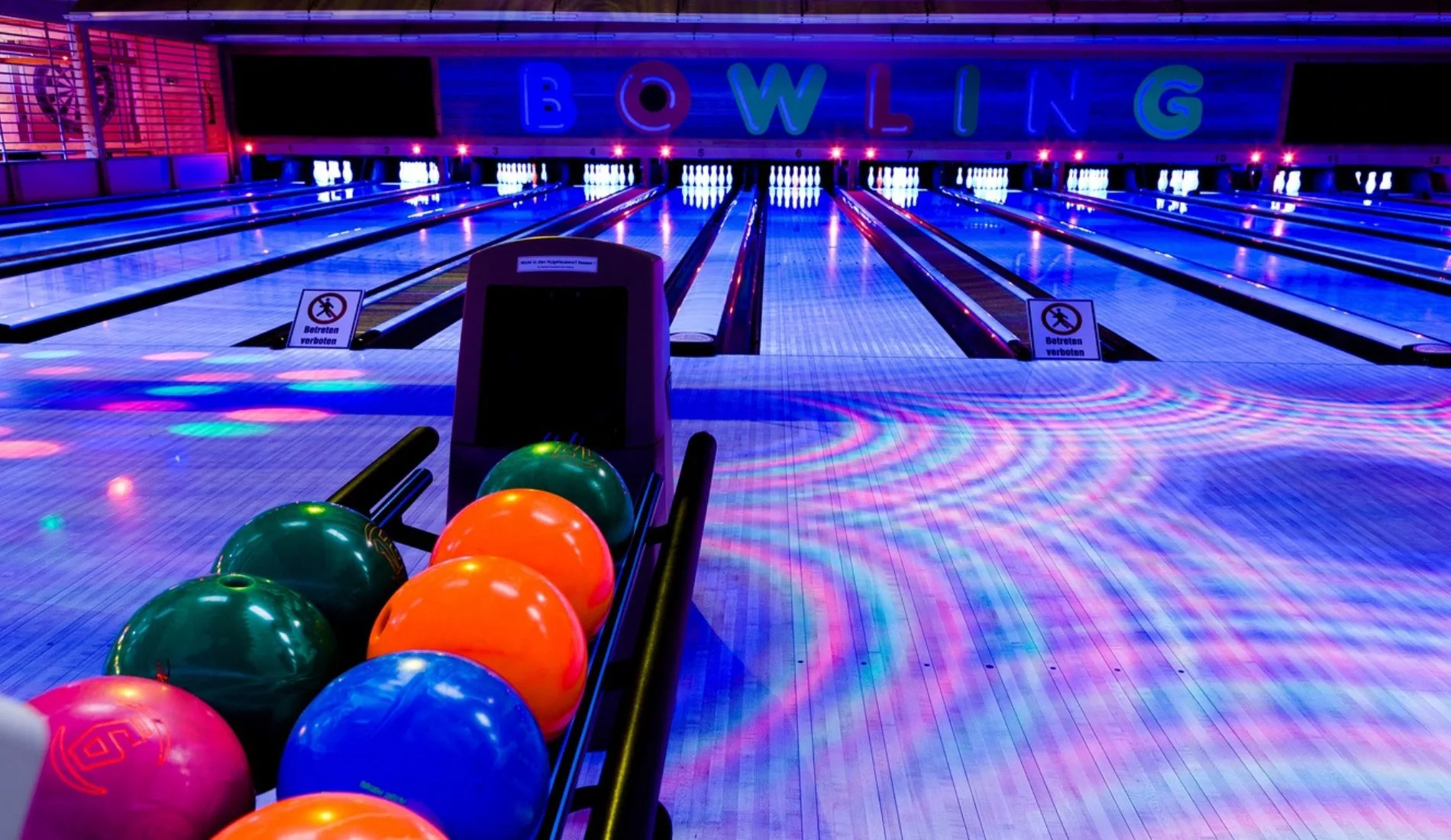 Ταμίας ζητείται από Bowling Center για μερική απασχόληση