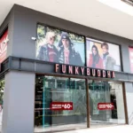 Πωλητές & πωλήτριες ζητούνται για τα καταστήματα μόδας Funky Buddha