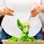 Ζητείται υπάλληλος κρύας κουζίνας από salad bar